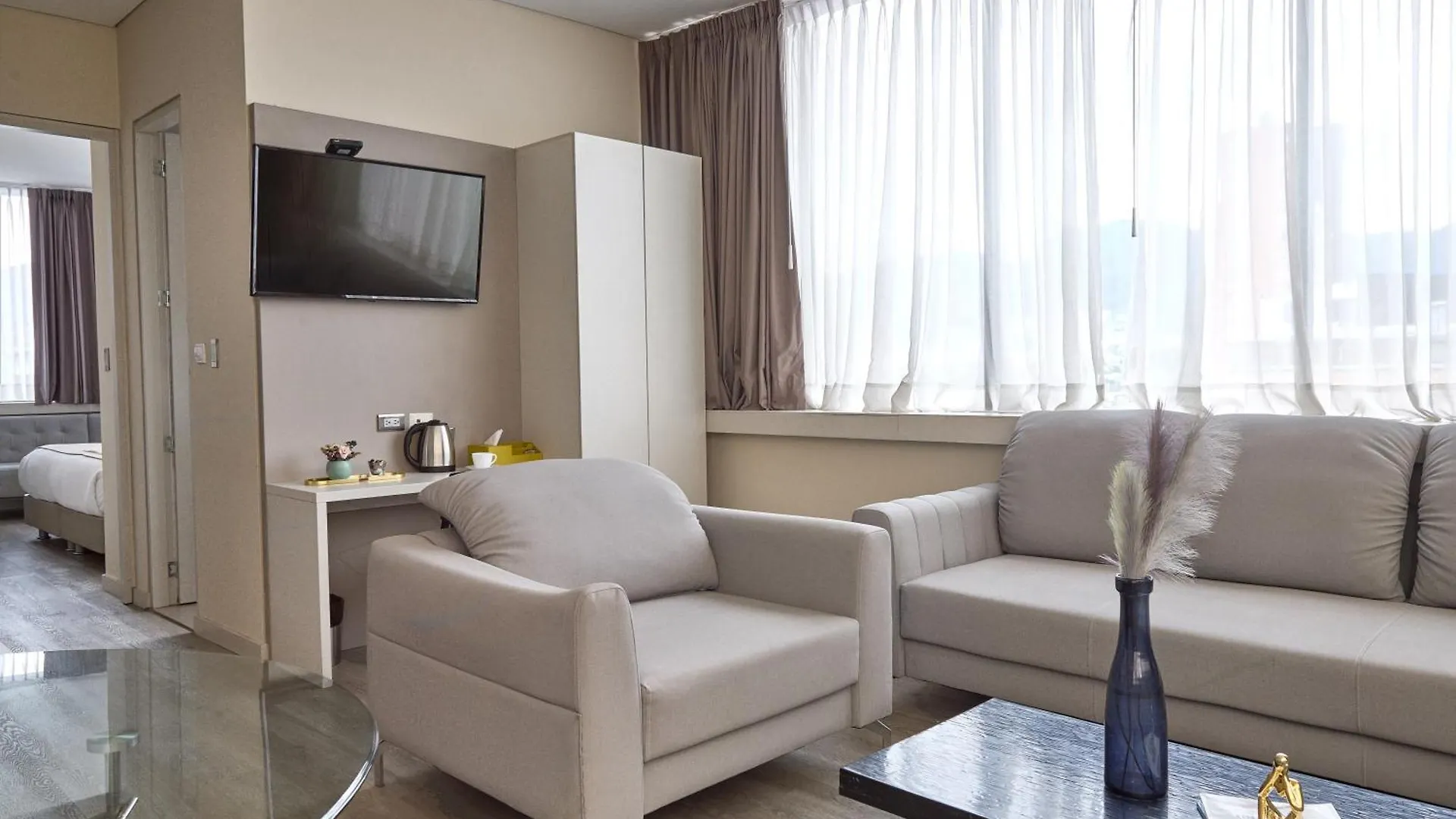 Hotel City Bog Corferias Bogota 4*,